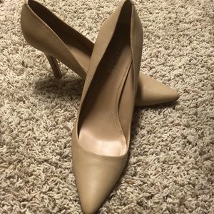 8.5 Beige Heels